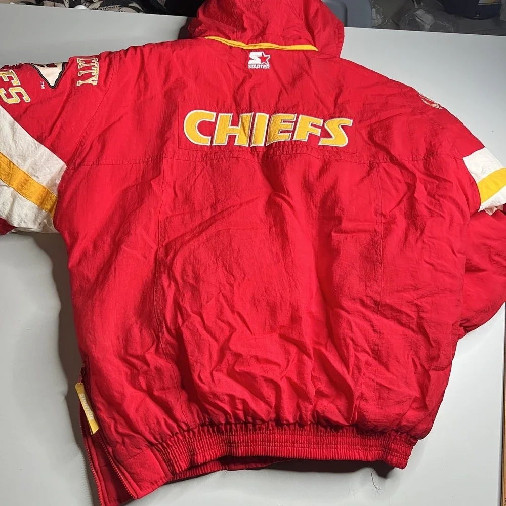 Vintage Kansas City Chiefs Starter NFL Pro Line Puffer Jacket Red Mens XL Hooded